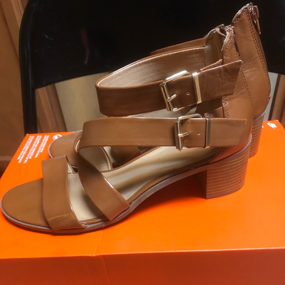 11w Tan Heeled Sandal